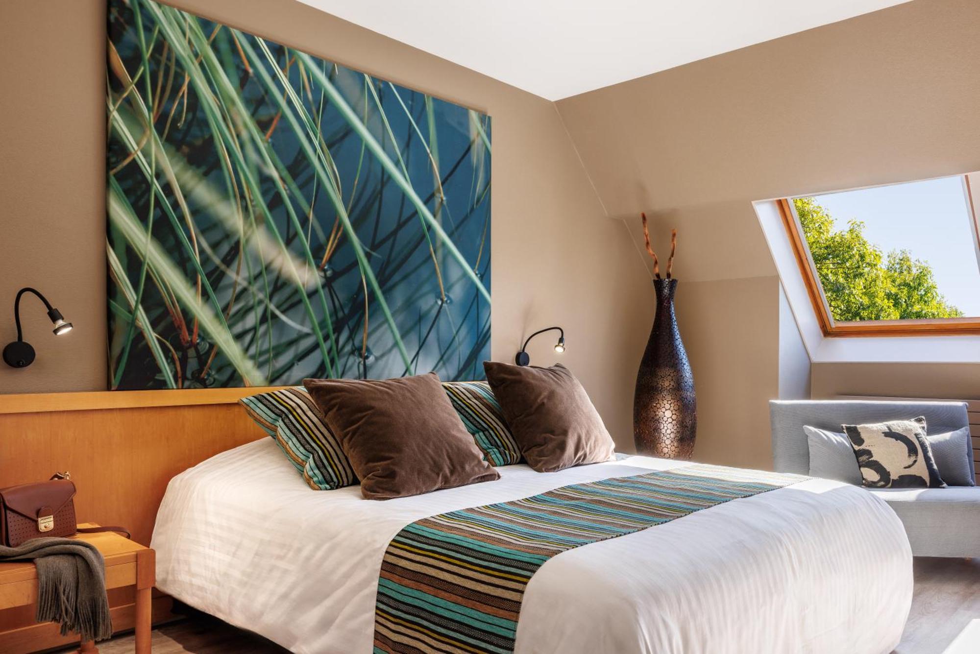 Logis Hotel Golf Le Domaine Du Val De Sorne Vernantois Ngoại thất bức ảnh