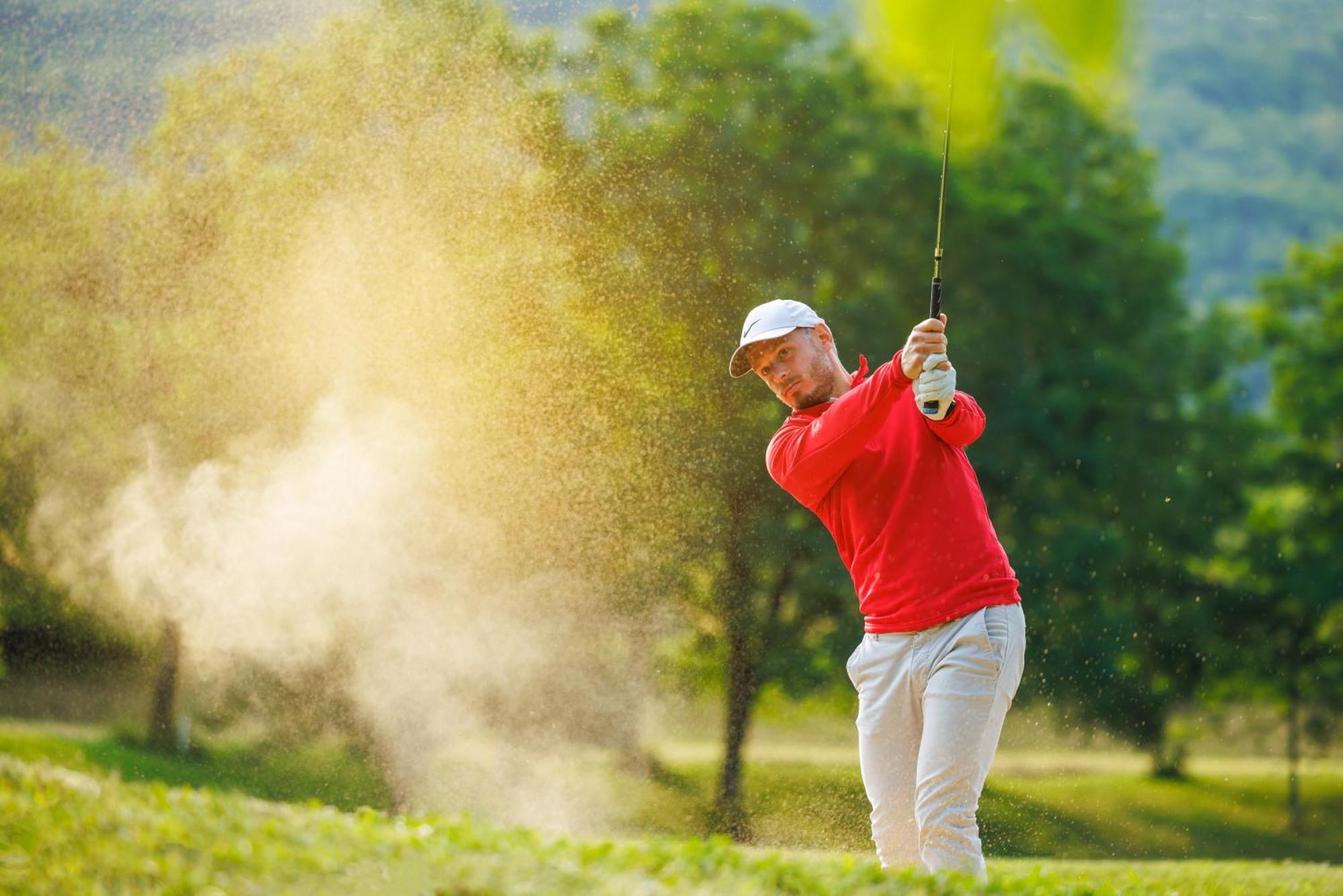 Logis Hotel Golf Le Domaine Du Val De Sorne Vernantois Ngoại thất bức ảnh