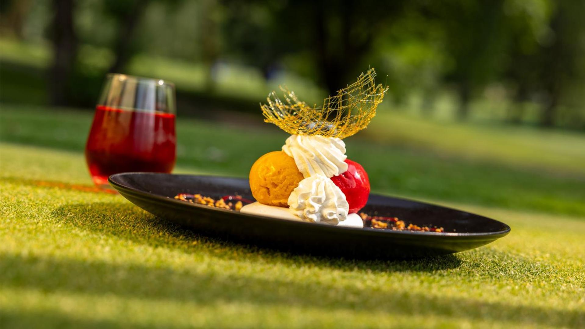 Logis Hotel Golf Le Domaine Du Val De Sorne Vernantois Ngoại thất bức ảnh