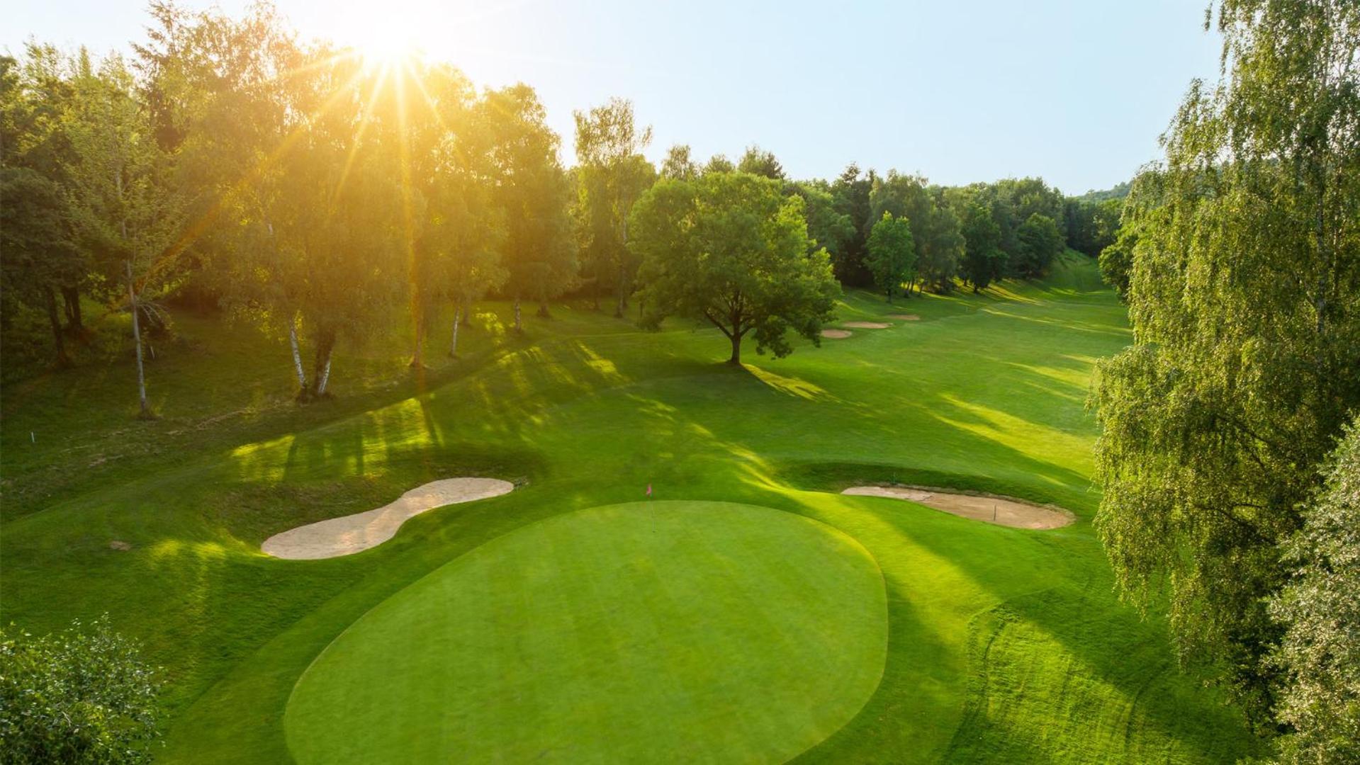 Logis Hotel Golf Le Domaine Du Val De Sorne Vernantois Ngoại thất bức ảnh
