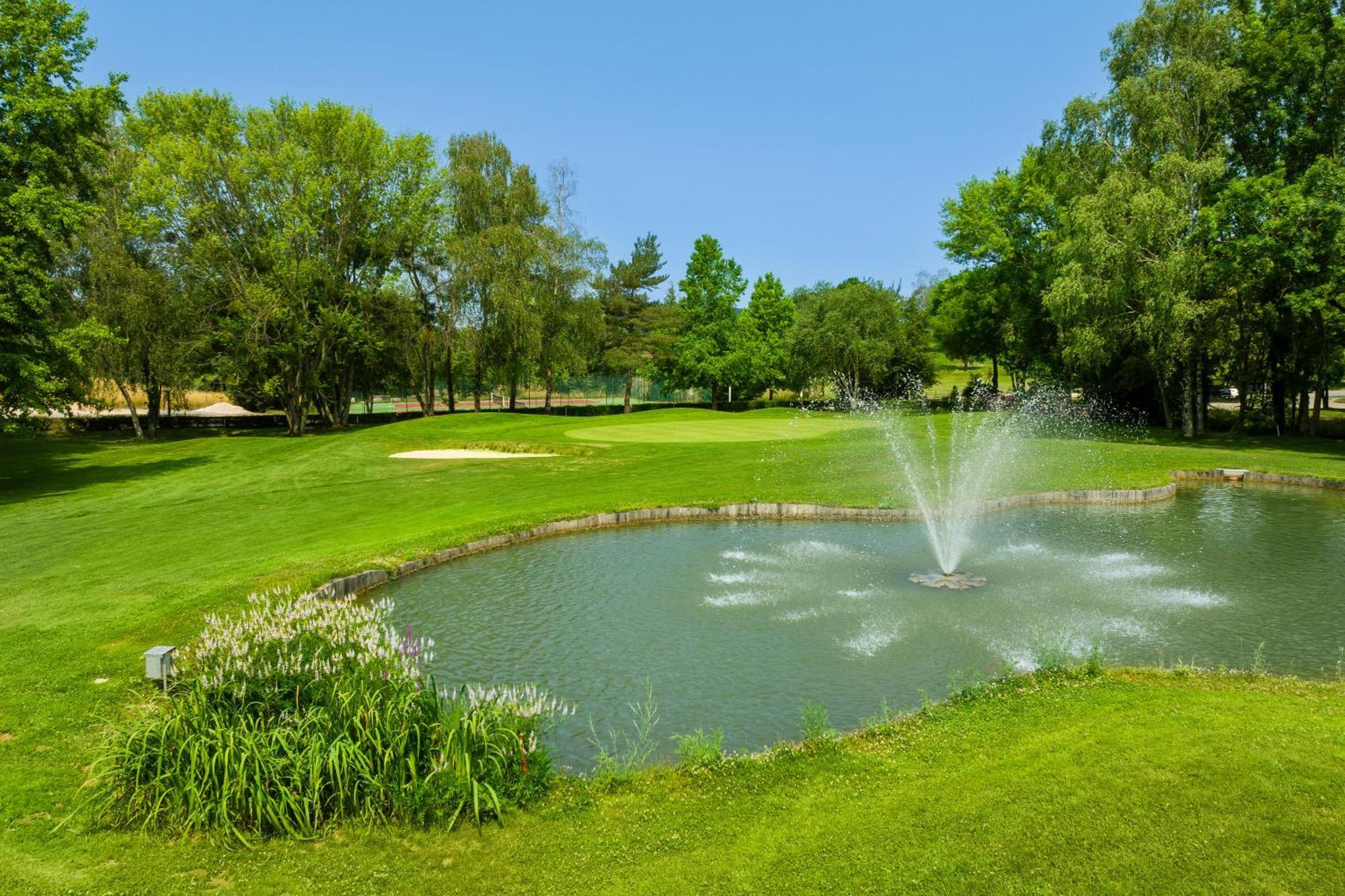 Logis Hotel Golf Le Domaine Du Val De Sorne Vernantois Ngoại thất bức ảnh
