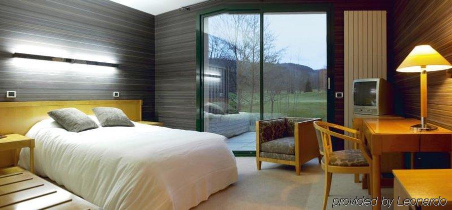 Logis Hotel Golf Le Domaine Du Val De Sorne Vernantois Ngoại thất bức ảnh