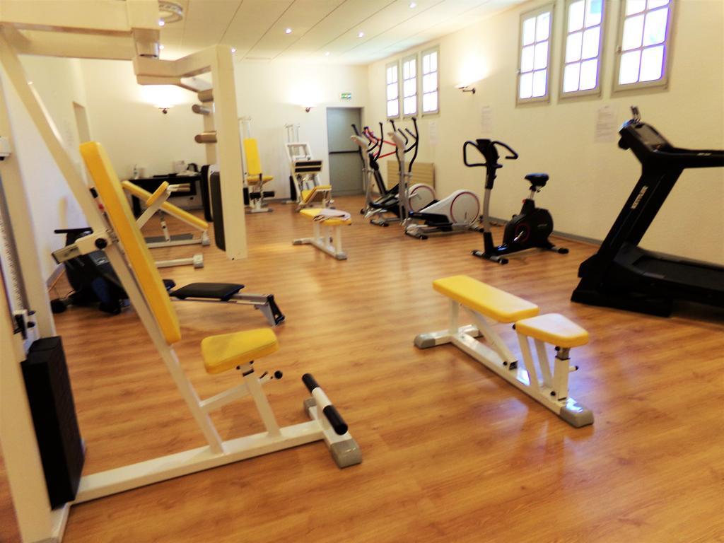 Logis Hotel Golf Le Domaine Du Val De Sorne Vernantois Ngoại thất bức ảnh