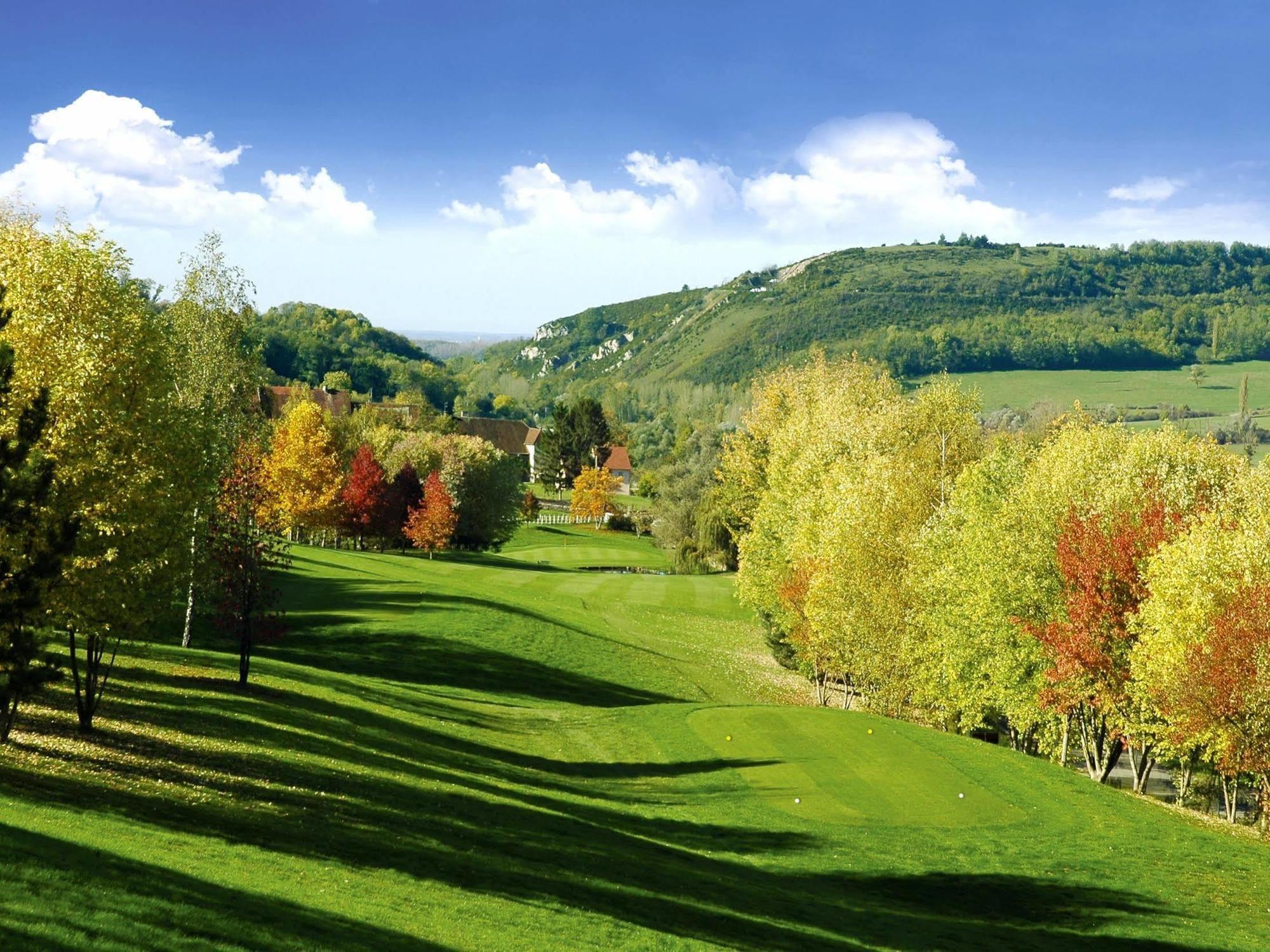 Logis Hotel Golf Le Domaine Du Val De Sorne Vernantois Ngoại thất bức ảnh