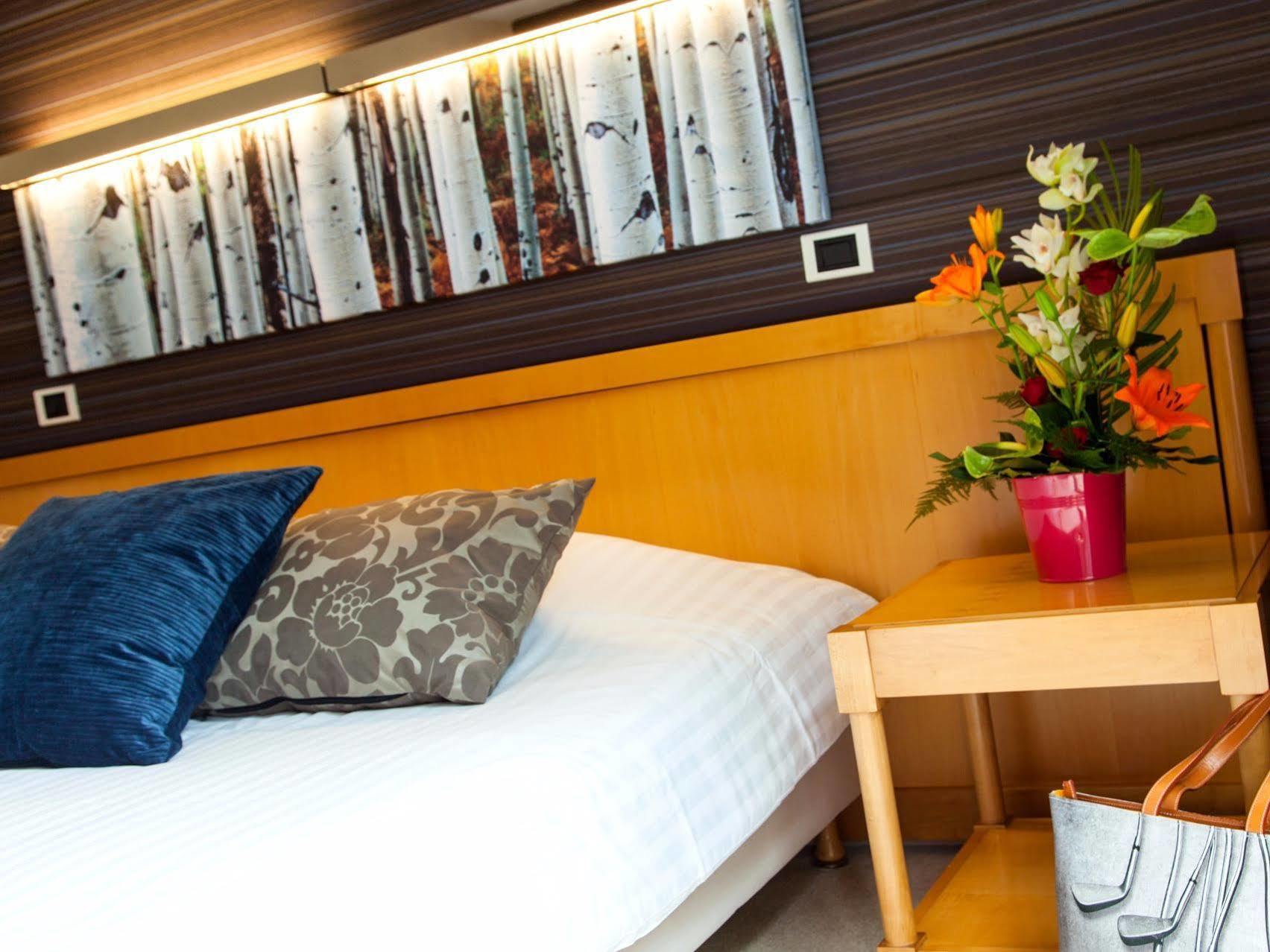 Logis Hotel Golf Le Domaine Du Val De Sorne Vernantois Ngoại thất bức ảnh